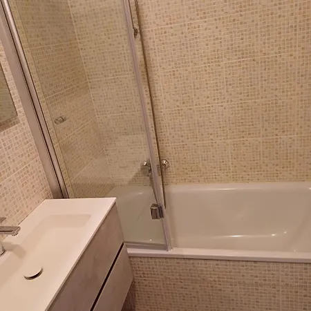 2 Slaapkamer Vlak Aan Zee